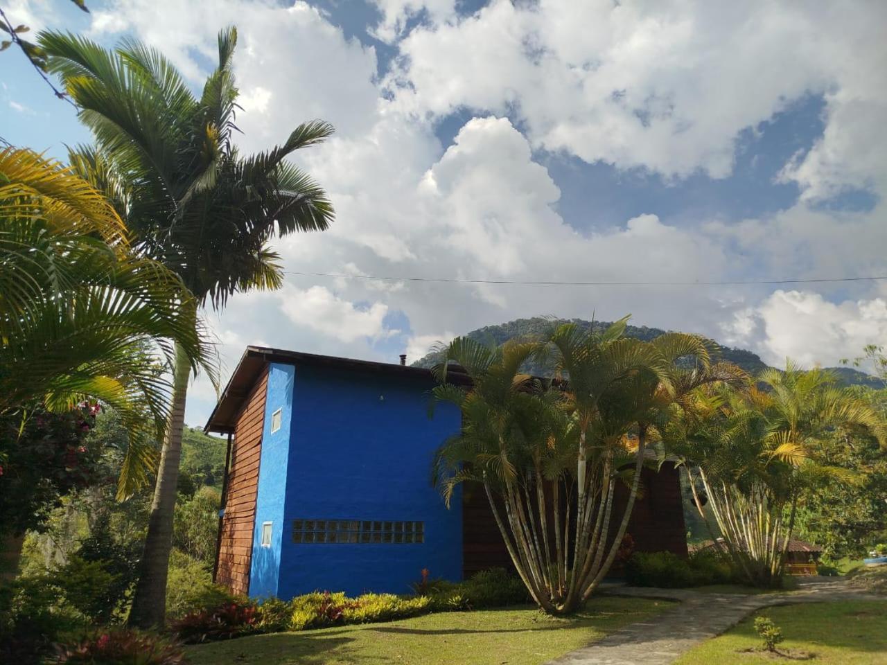 Jardin Utopia Luaran gambar