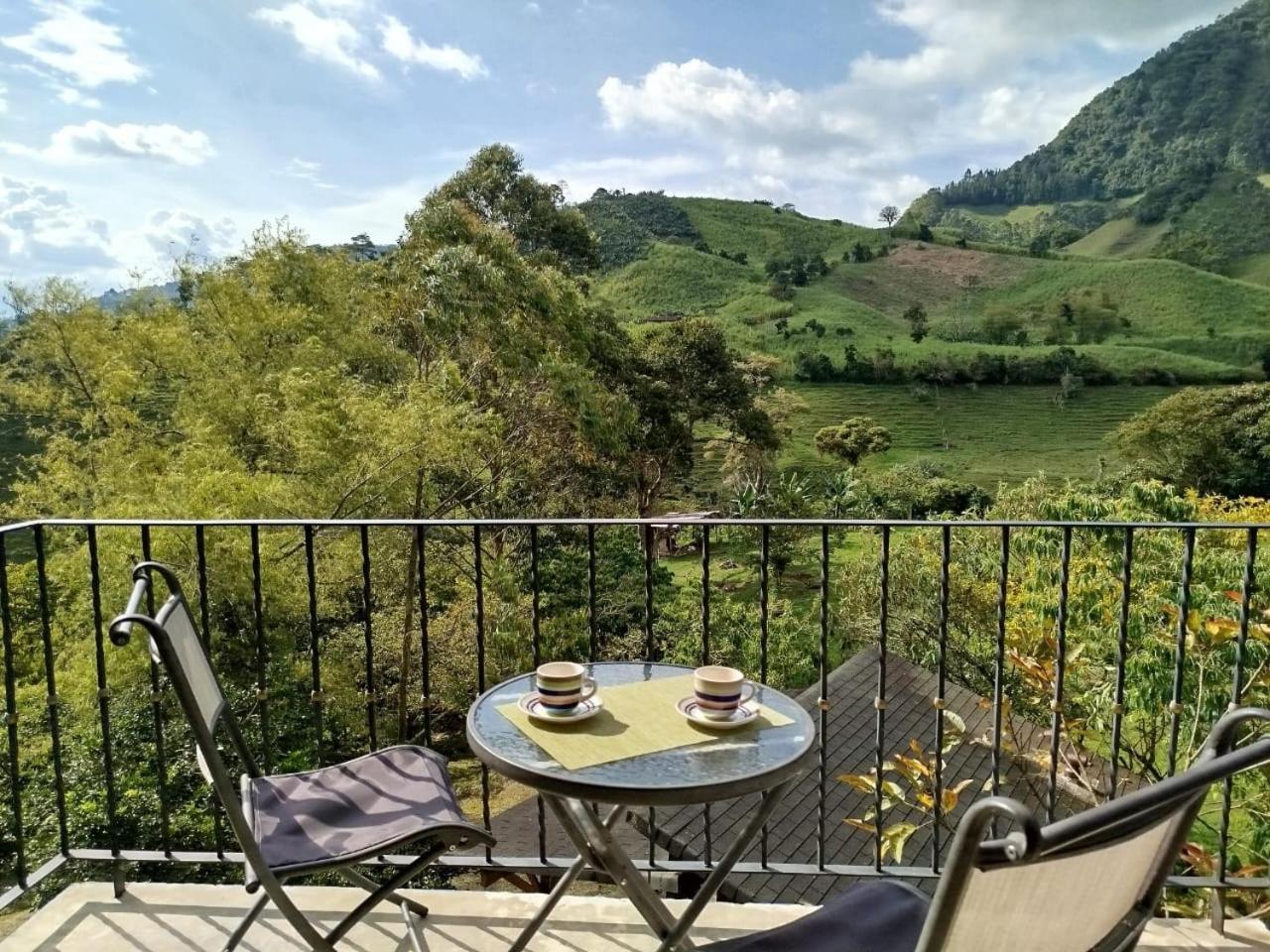 Jardin Utopia Luaran gambar