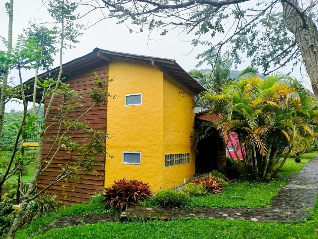 Jardin Utopia Luaran gambar