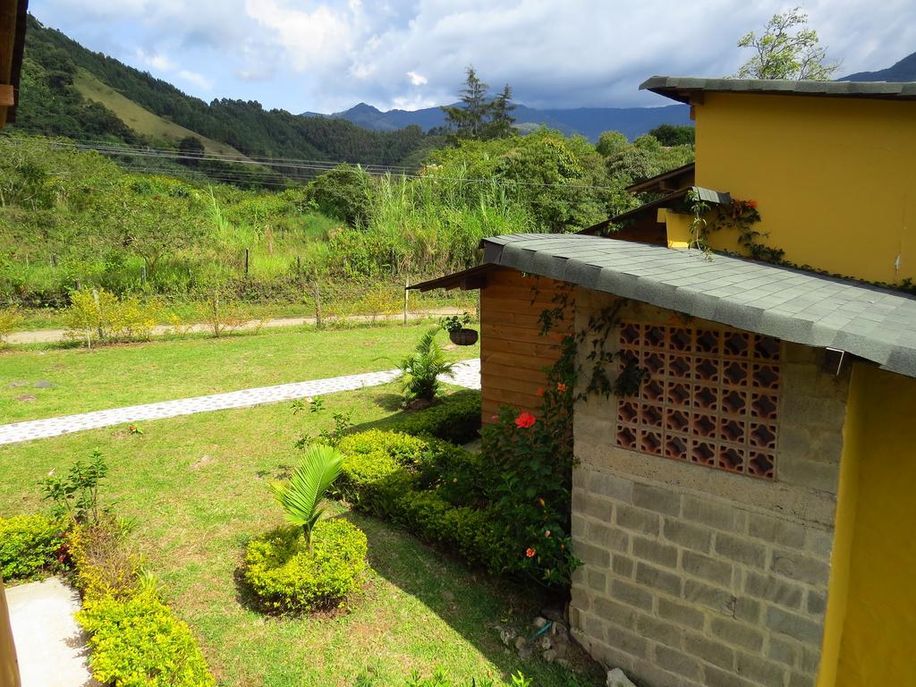 Jardin Utopia Luaran gambar