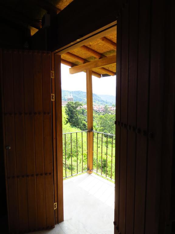 Jardin Utopia Luaran gambar