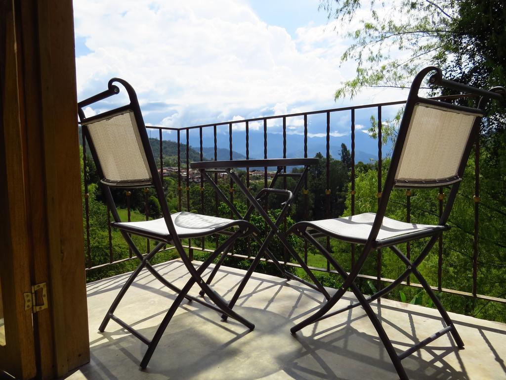 Jardin Utopia Luaran gambar